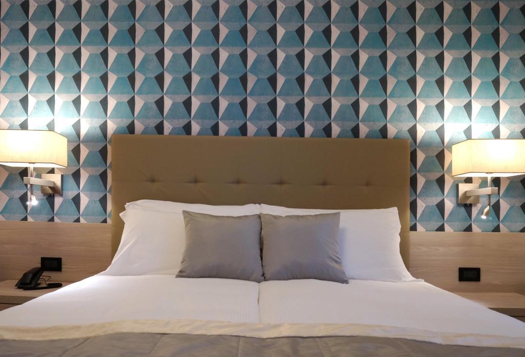 Monaco Hotel 3*