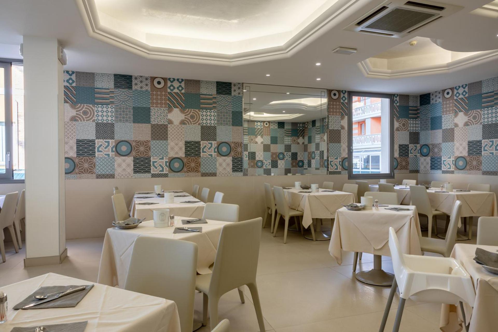 Hotel Monaco 3*